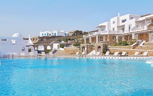 Mykonos Lolita, A Grecotel Resort to Live