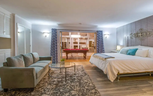 The Saunders Retreat