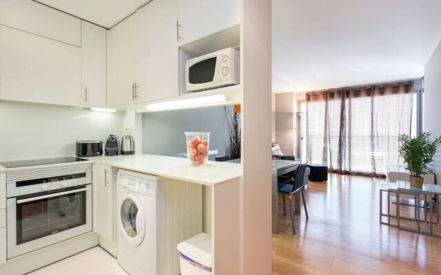 Stylish 1 Bedroom Flat Near La Sagrada Familia