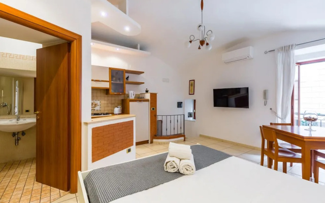 Tolentino Studio Flat by Napoliapartments