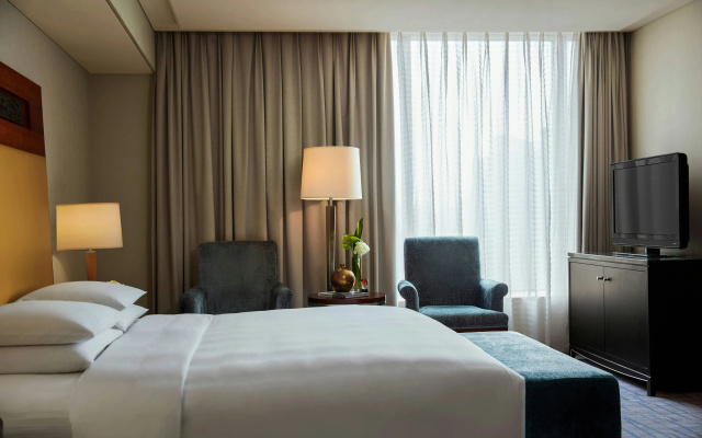Renaissance Wuhan – Guest Rooms – Wuhan