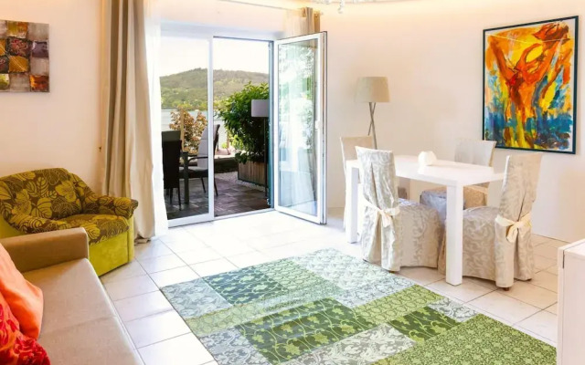 Worth Apartment in Maria in the Garden