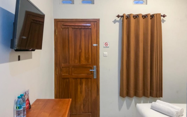 RedDoorz Syariah near Batu Night Spectacular 2