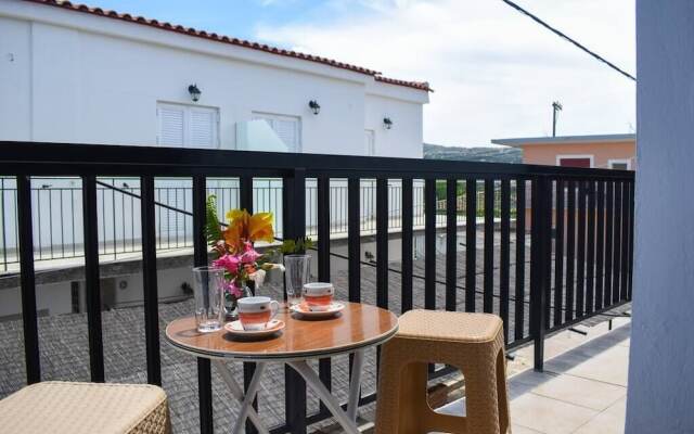 Spacious studio just 150m to the beach