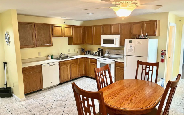 Elmwood Resort Hotel