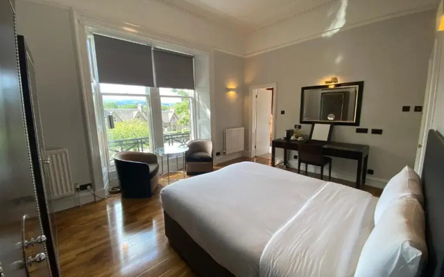 iHoliday Hotel