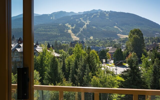 Whistler Cascade Lodge