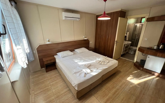 Grenadine Lodge
