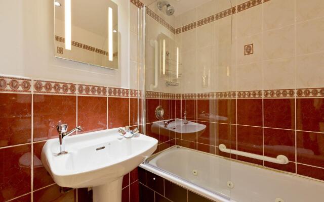Roxford Lodge Hotel
