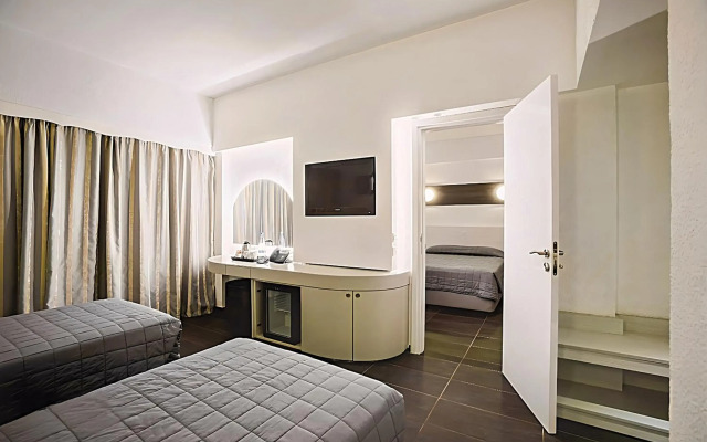 Sveltos Hotel