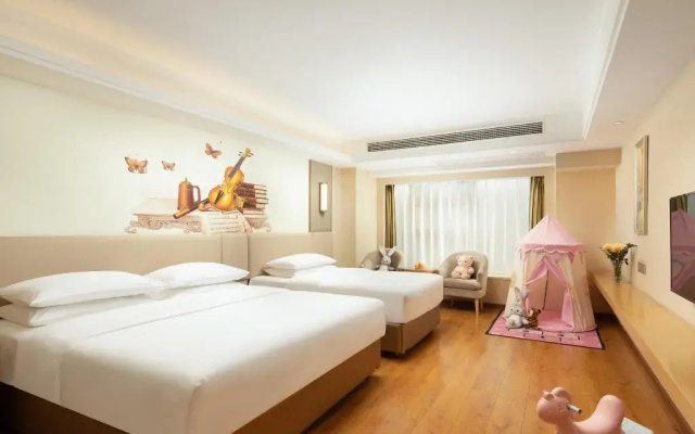 Vienna International Hotel (Xinwuzhong, Dengcheng Avenue, Xiangyang)
