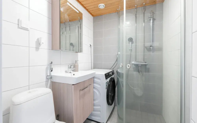 Bright & Cozy 2BR Home in Central Lahti