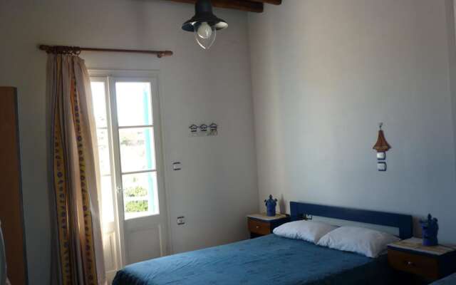 Smaragda Rooms & Studios