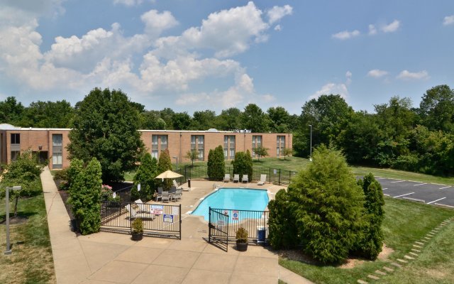 Best Western Leesburg Hotel & Conference Center