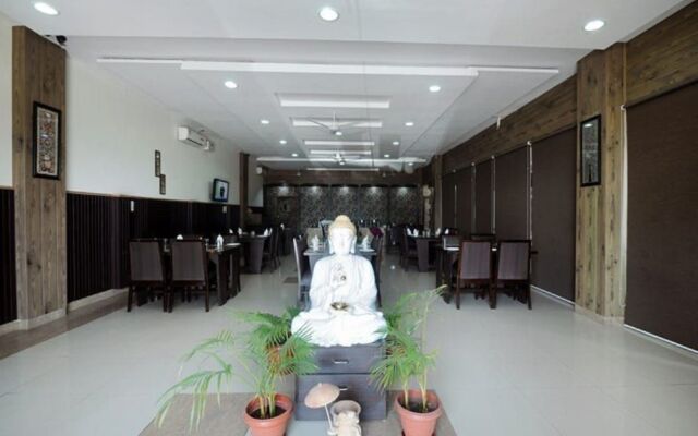 Hotel Flora Haridwar