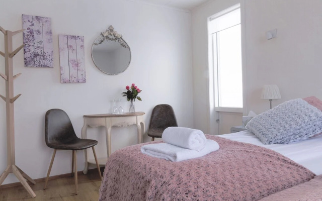 The Apartment - Öbbuhús