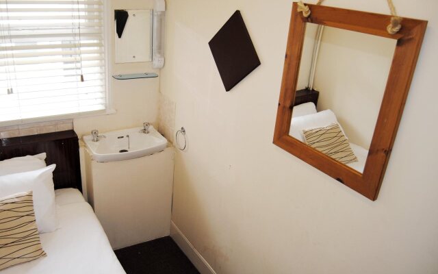 Relax Inn Guest House