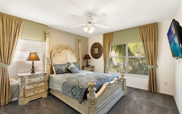 Lakeside Landing 6 Bedrooms