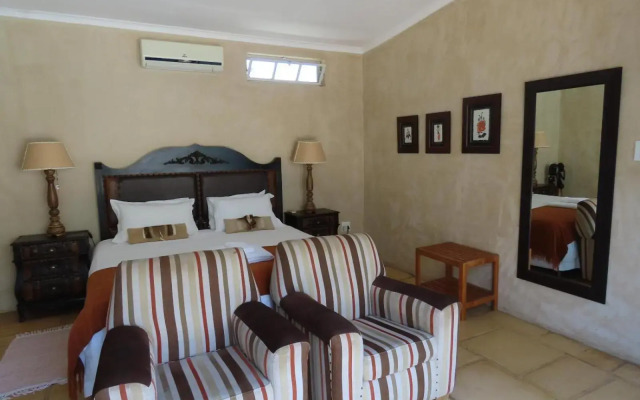 Sunset Lodge & Safaris