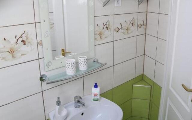 Molnr Apartman