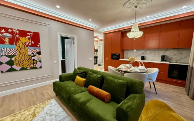 ЕвроУют Менделеева, 30