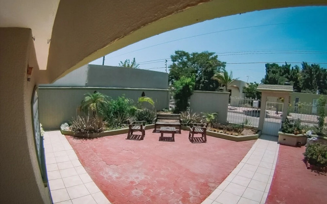 Hostal Pueblo Nómada