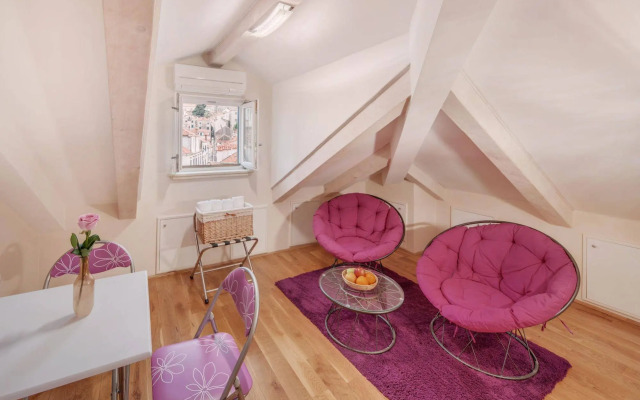 Apartments & Rooms Malo More