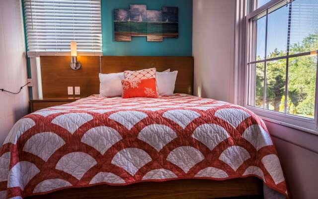 Surfside Inn Chatham