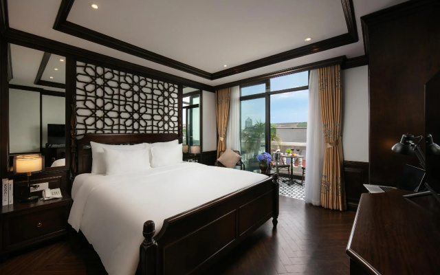 May de Ville Crown Hotel – Guest Rooms – Hanoi