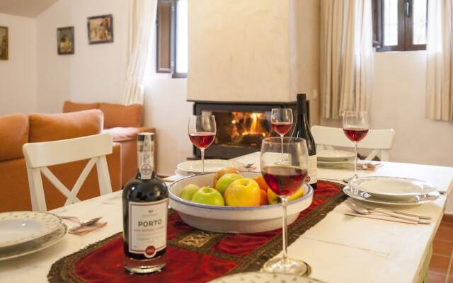 Villa San Nicolas Constantina Canovas