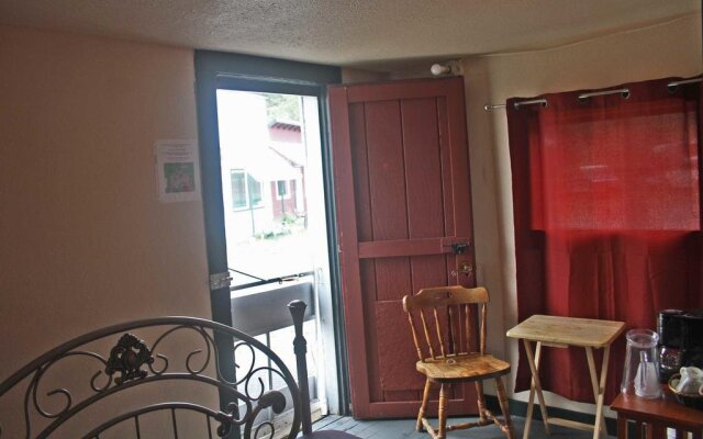Uncle Nicolai's Inn
