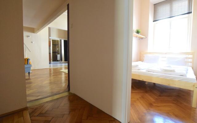 Standard Apartment by Hi5 - Mérleg 9.