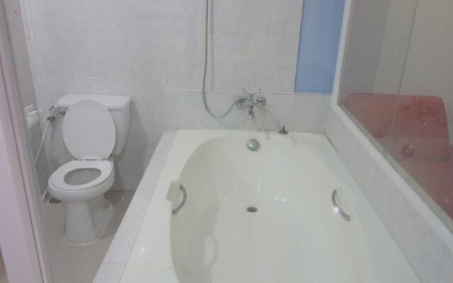 The Tower Praram 9 Hotel