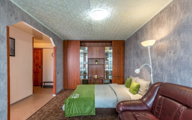 AG Apartment on Mashinostroenya 9, 199