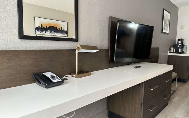 Crowne Plaza Nashville Airport by IHG