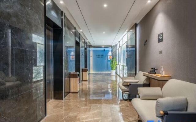 UFUN Hotel (Liuzhou The Mixc Yaobu Ancient Town)