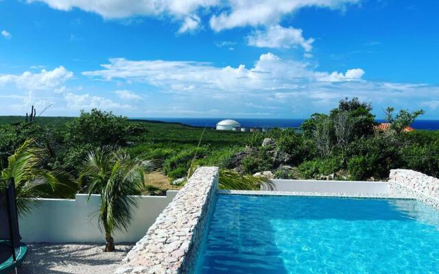 Luxury Studio With Private Jacuzzi Near Beaches