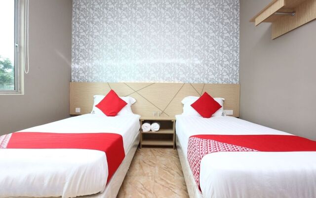 Oyo 89771 Dane And Shue