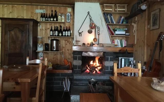 Rifugio Guide Frachey