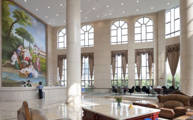 Vienna Hotel (Foshan Gaoming Avenue)