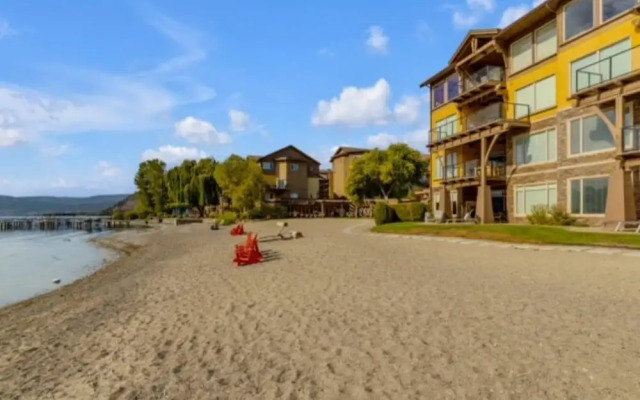 Beachfront Lakeview Condo at Barona
