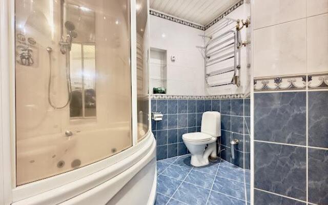 Апартаменты на 9-ой линии Васильевского острова 64/25