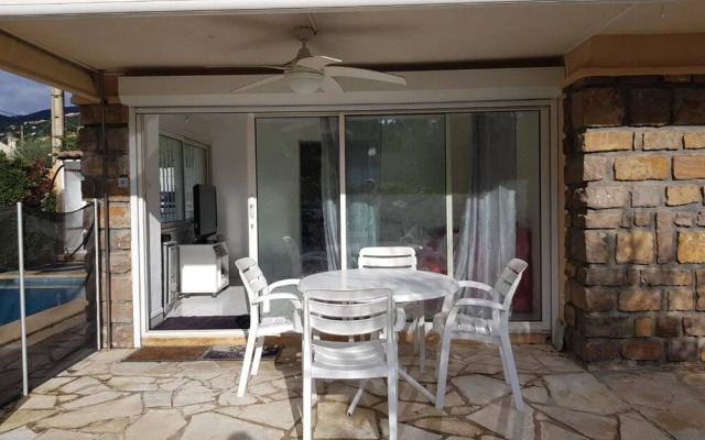 Apartment With one Bedroom in Cavalaire-sur-mer, With Pool Access and