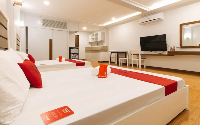 RedDoorz Premium @ Trece Indang Road