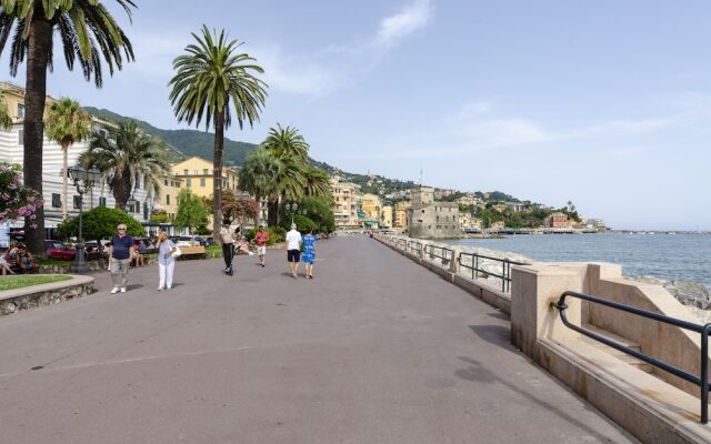 JOIVY Kiosk Opera House