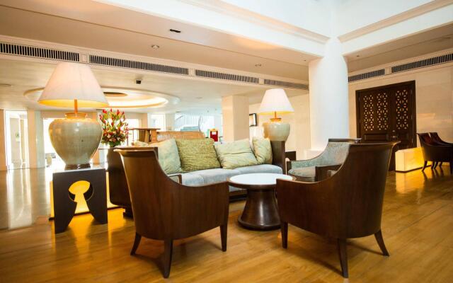 Krungsri River Hotel