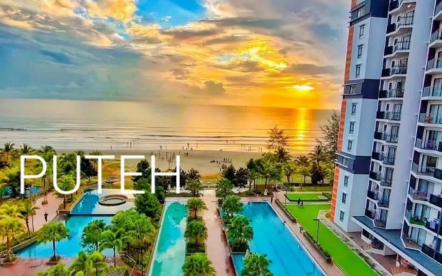 PUTEH Timurbay Beachfront Private Suite Kuantan