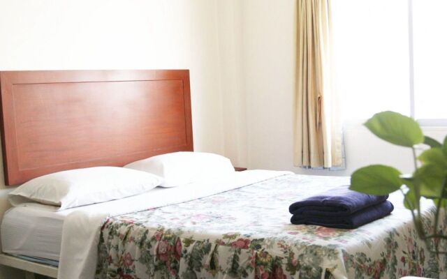 18 Coins Budget Hotel