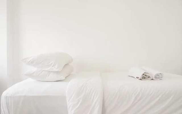Stunning Studio Apartment At Belmont Residence Puri