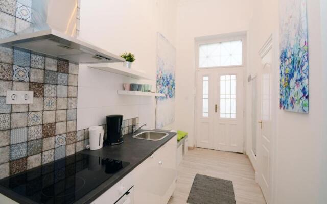 Lillybeth City Center Apartments